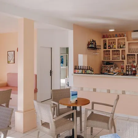 Le Telemaque Aparthotel