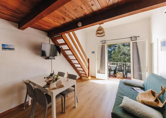 Le Telemaque Aparthotel